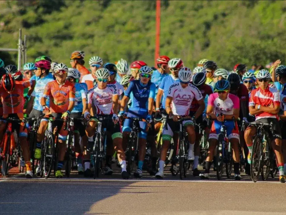 A las 14:30 comIEnza en el Nuevo Velódromo, el Campeonato Argentino de . Foto: FAECPR