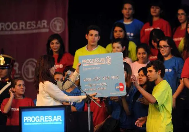 Cristina habló de la suba de precios y la crisis en Venezuela por cadena nacional