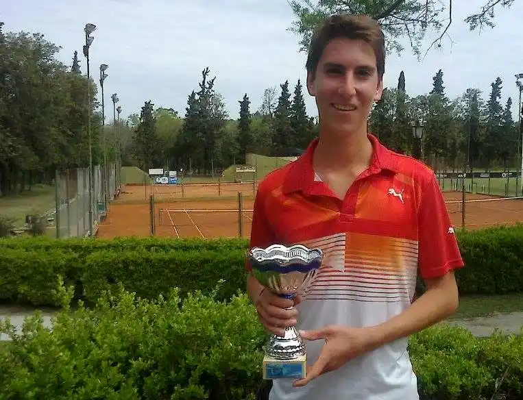 Germán Delcanto se coronó campeón en Singles y Dobles