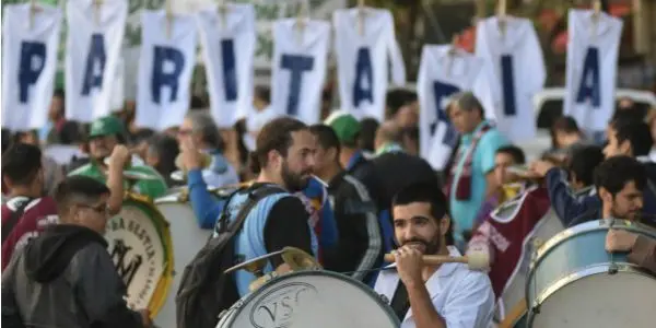 Finaliza la consulta a docentes por la oferta salarial del gobierno de Vidal