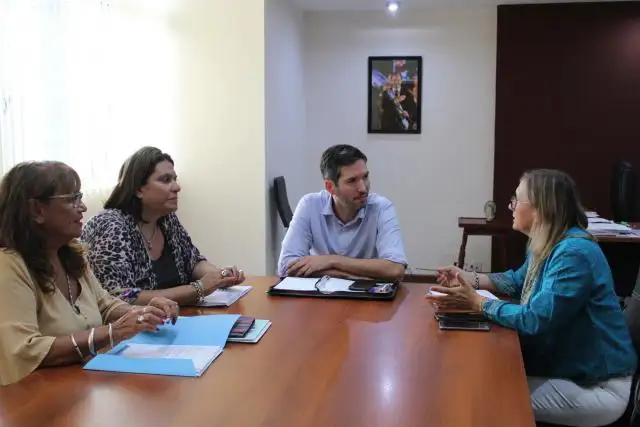 Müller y el Min. de Desarrollo Social delinean acciones preventivas de violencia infanto juvenil