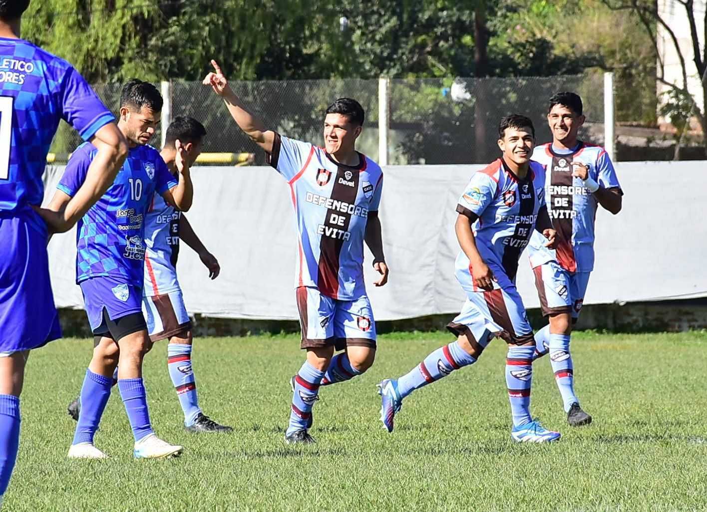 Defensores de Evita se
clasificó para semifinales