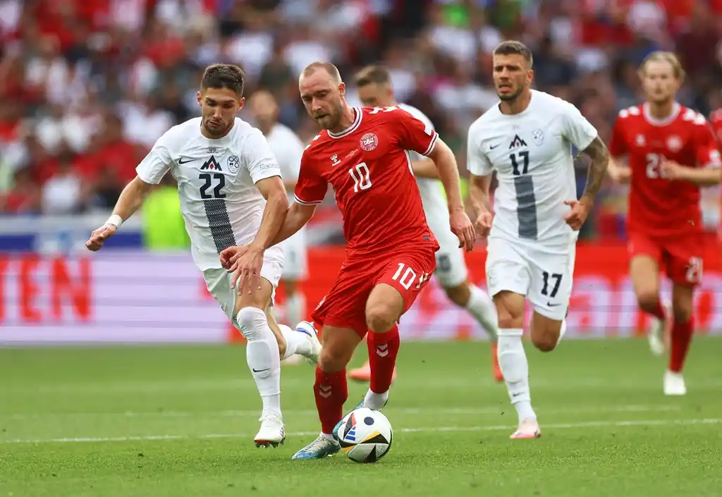 Dinamarca no pudo mantener la diferencia.