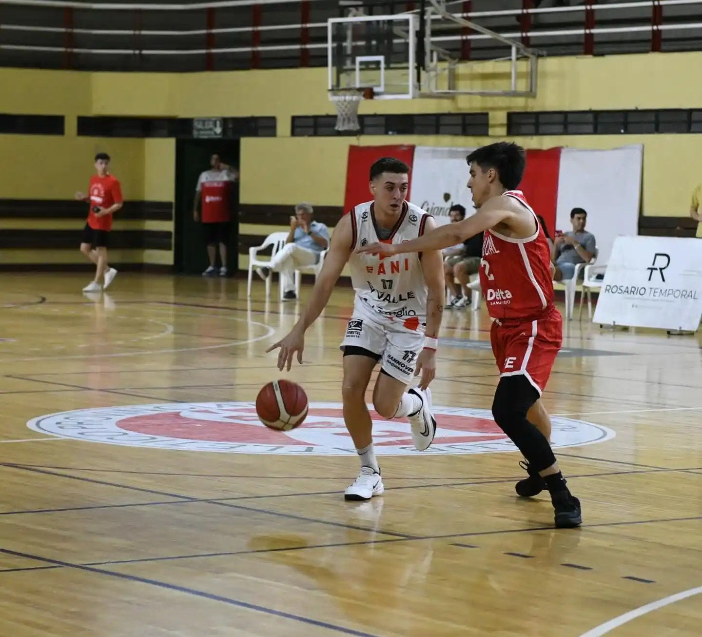 Julián Eydallín, una de las vías de gol del “santo”