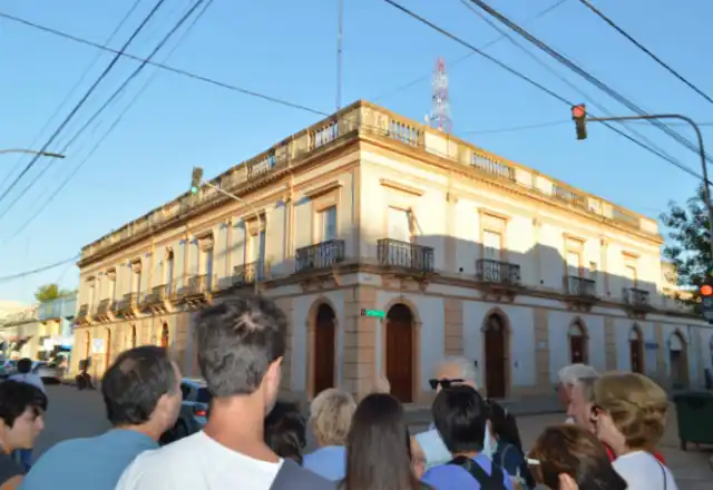 "City Tour" por edificios históicos de Gualeguay"