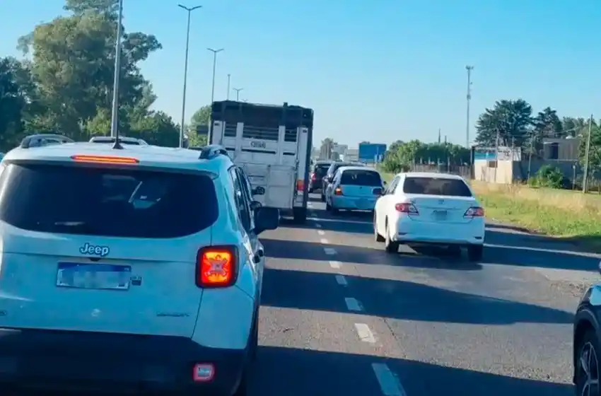 Tras el carnaval, comenzó el éxodo turístico: más de 4400 autos se van de la costa