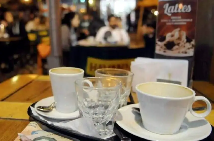 Los gastronómicos piden claridad respecto de cómo se va aplicar la propina electrónica.