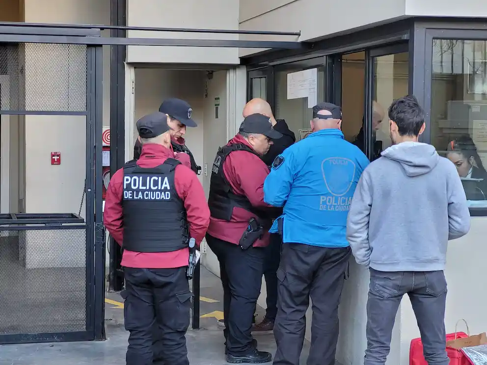 El escándalo entre Wanda Nara y Mauro Icardi: 10 horas de tensión en el Chateau Libertador