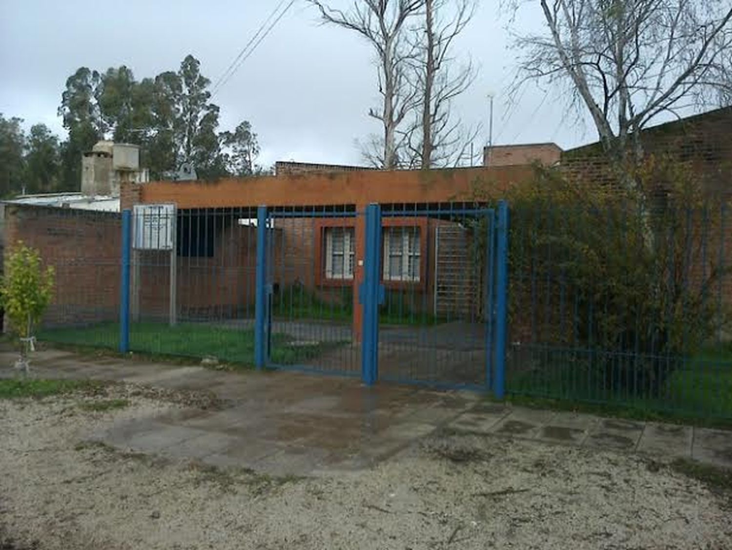 Robaron en un Jardín de Infantes durante la madrugada