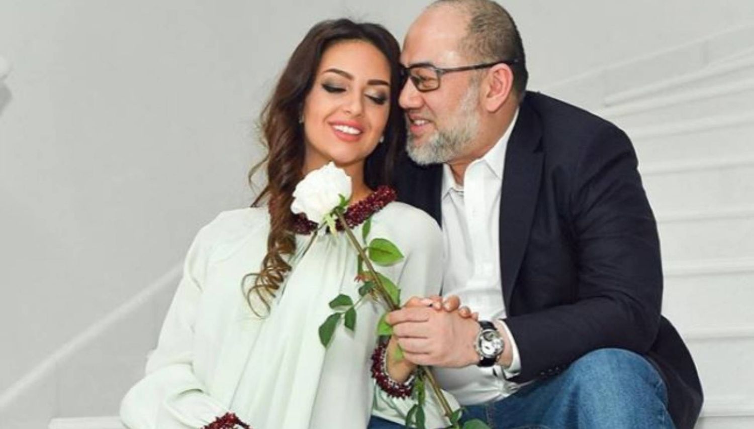 El ex rey de Malasia duda ser padre de su hijo