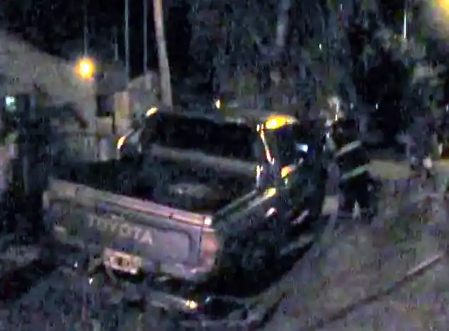 Misterio en Capitán Sarmiento: Aseguran que una camioneta "arrancó sola y chocó"