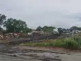 Apenas dos colectivos quedan en el predio de Villa Gaucho.