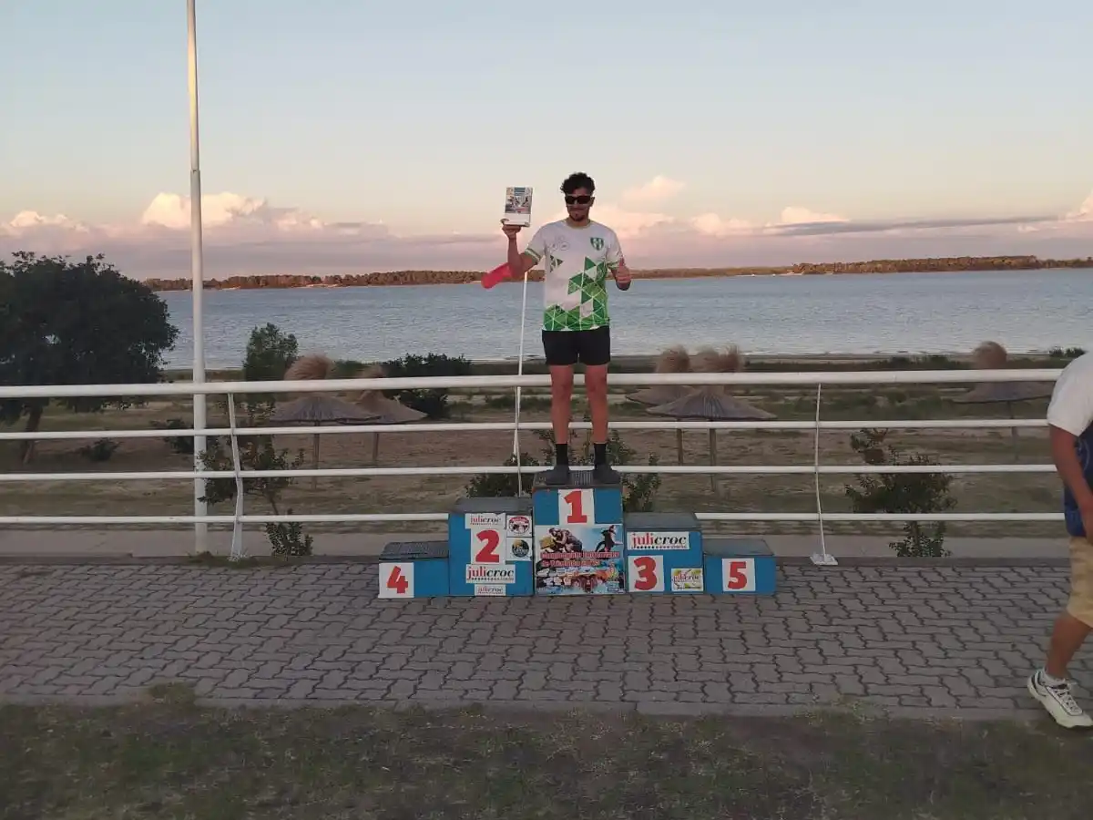 Pablo Denoni se consagró 1º en la categoría 40-49 años