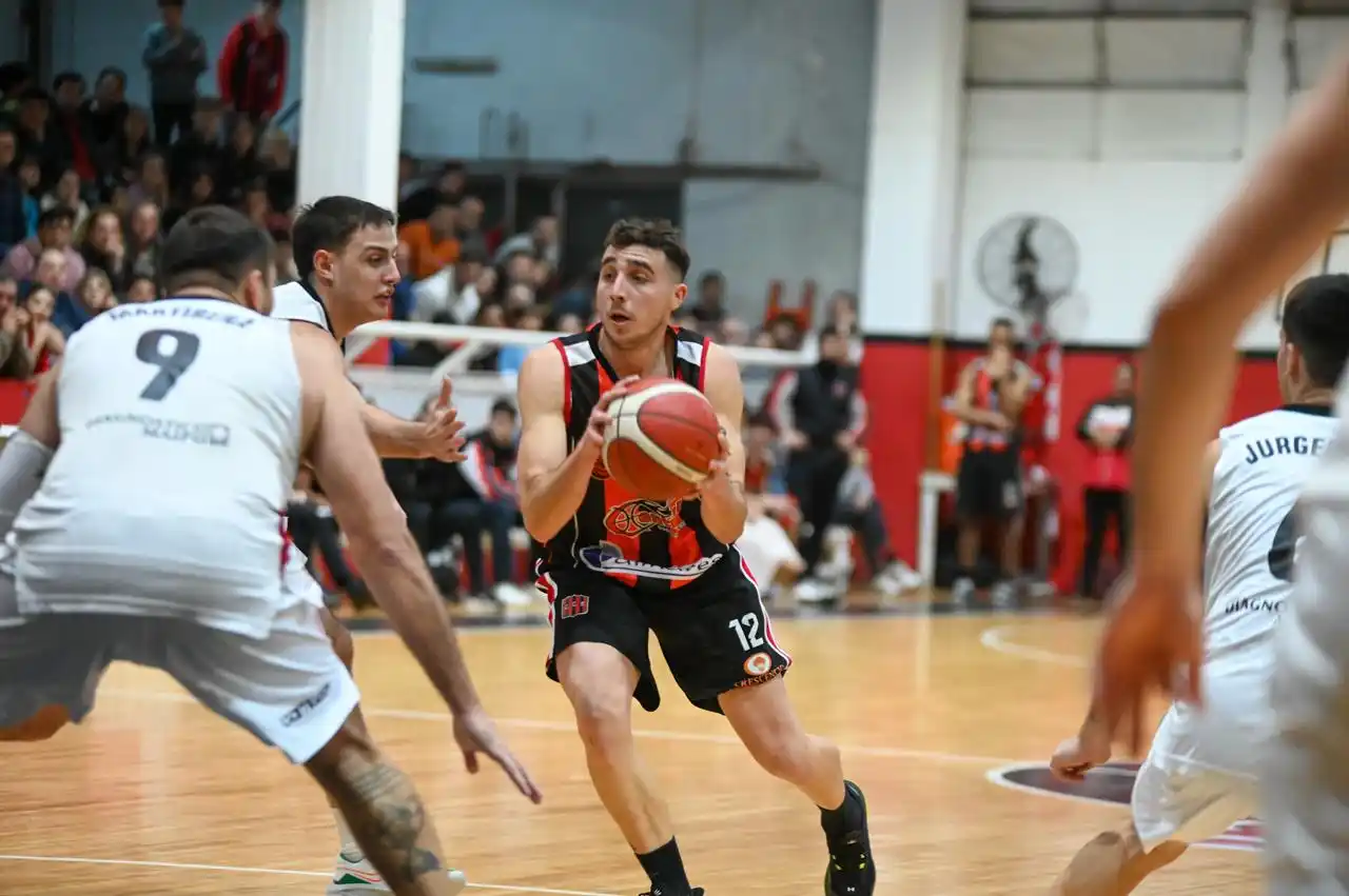Leandro Quarroz seguirá vistiendo la camiseta de Central en el Pre-Federal.