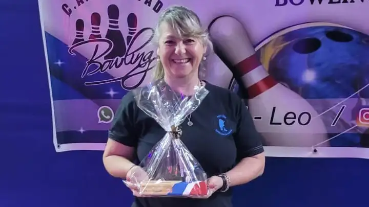 Sonia Soru, tres veces campeona de la Liga Argentina de Bowling en damas