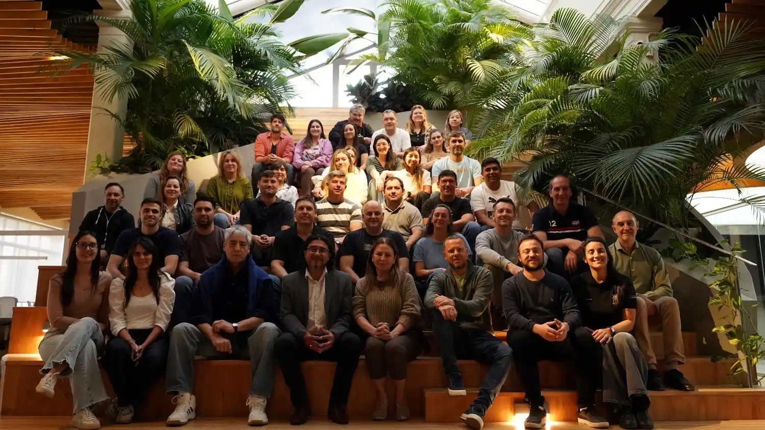 Autoridades de Gaviglio, UTN, docentes y alumnos en la última clase de la Diplomatura (Foto: Manuel Ruiz / LA VOZ DE SAN JUSTO)