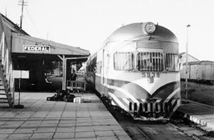 Viajando en tren a Paraná