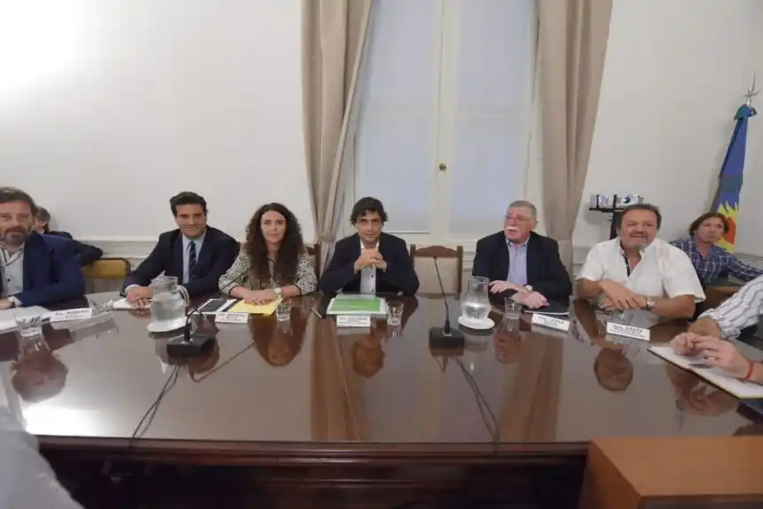 Buscan aprobar en ambas cámaras adhesión a pacto que devuelve fondos a PBA
