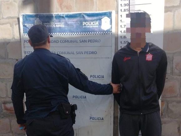 Aprehendieron a un joven con pedido de captura por robar un vehículo en la vía pública