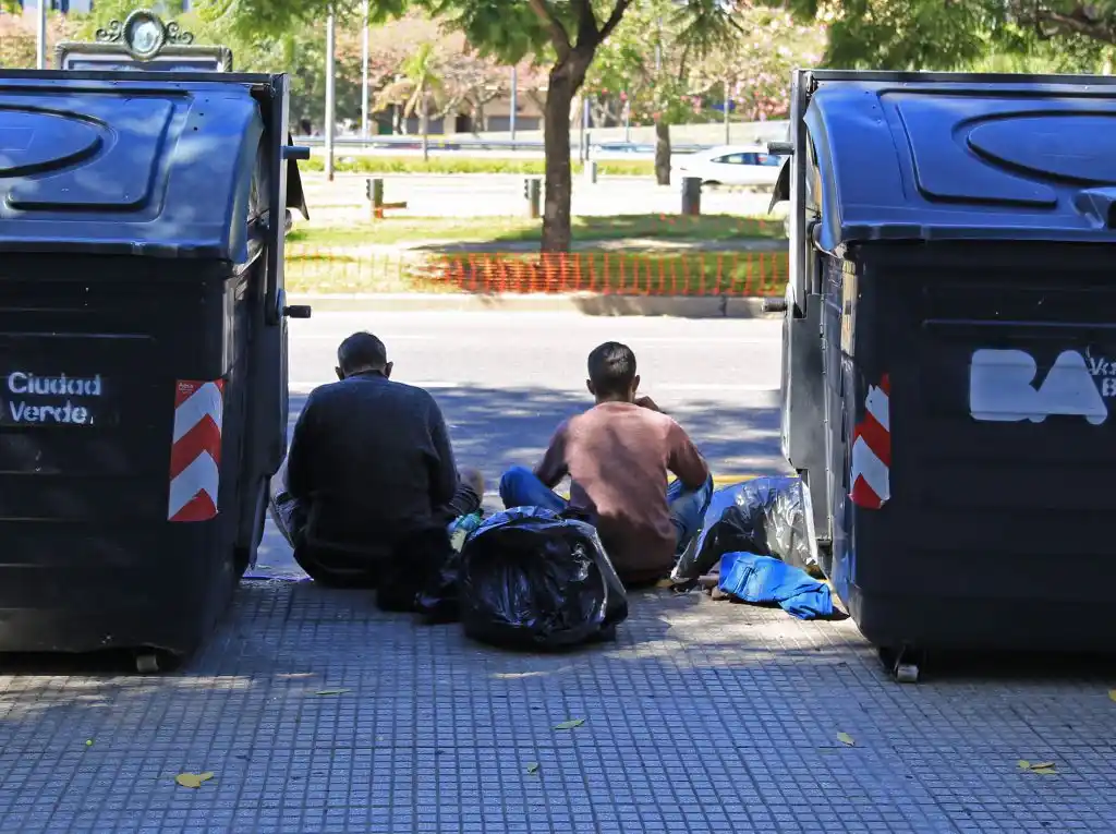 El índice de pobreza subió al 42 por ciento a finales de 2020