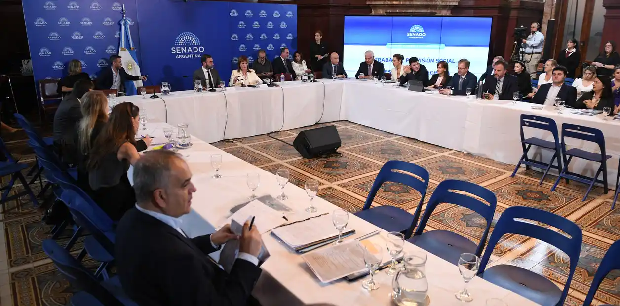 Patricia Bullrich acelera con el tratamiento de la reforma laboral para que se apruebe antes del 1° de marzo