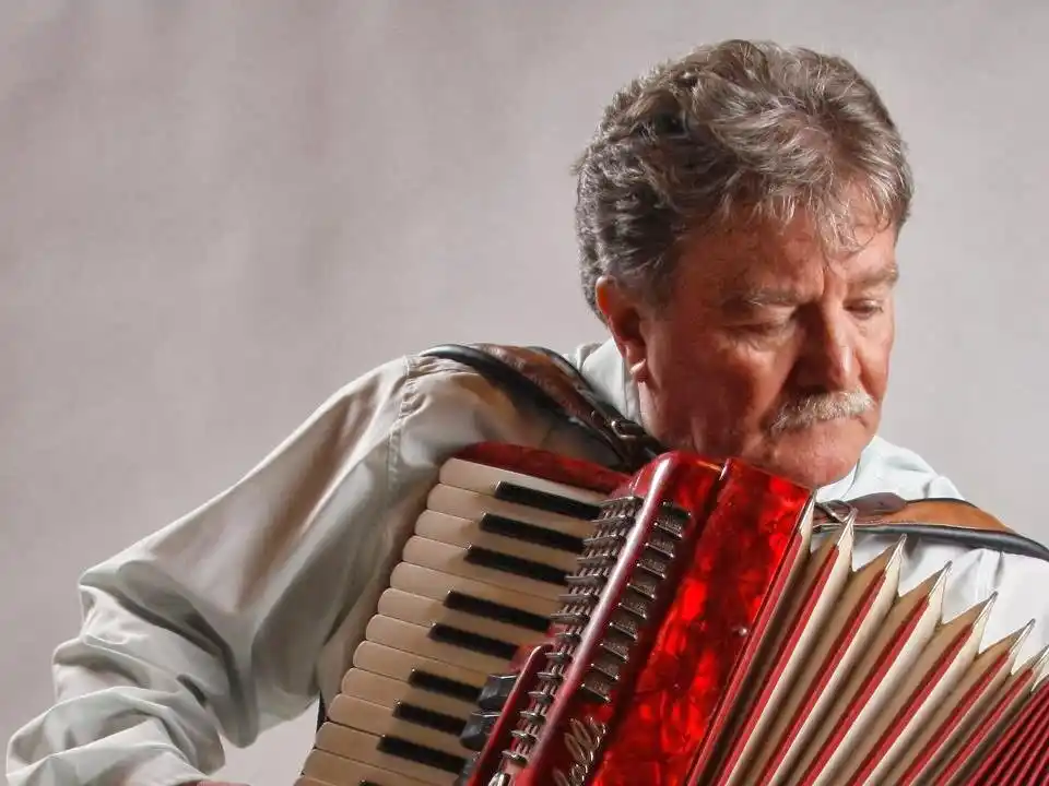 Miguel González: “Linares Cardozo es, en esencia, Entre Ríos”