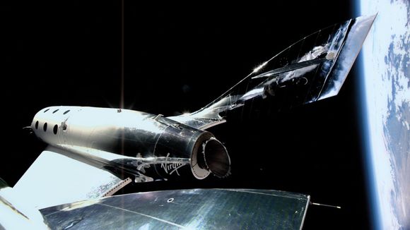 Virgin Galactic receives FAA approval and becomes the first space line