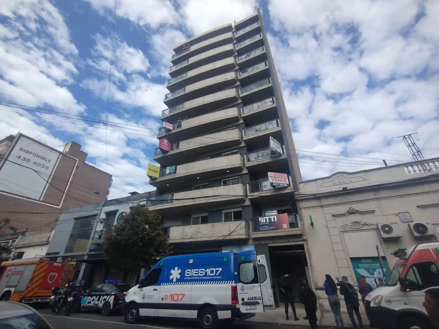 Un obrero está grave tras caer por el hueco de un ascensor en barrio Lourdes