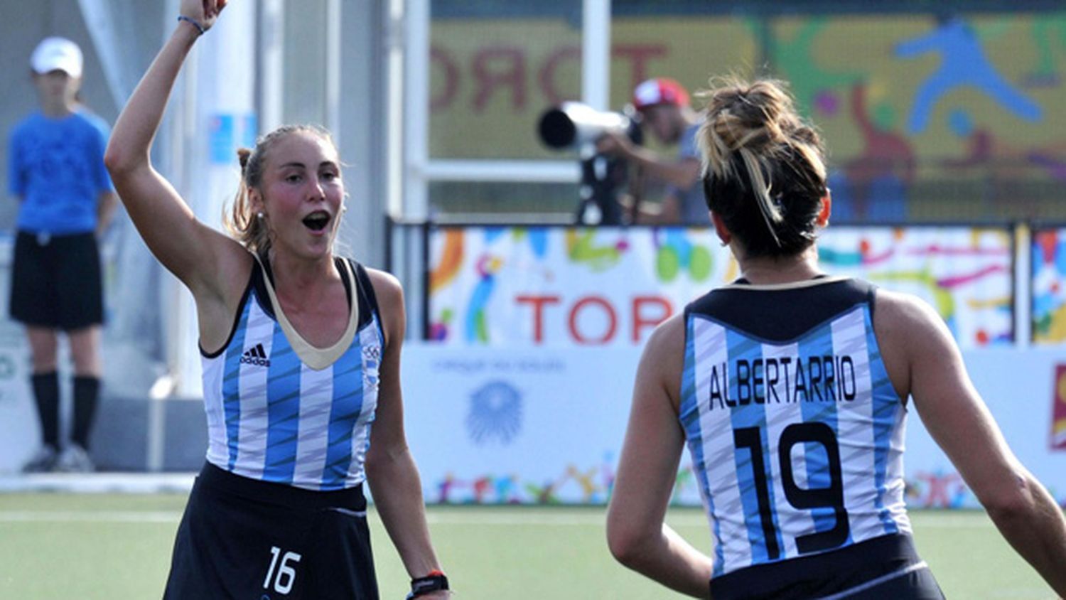 Las leonas golearon a Cuba y se metieron en semifinales