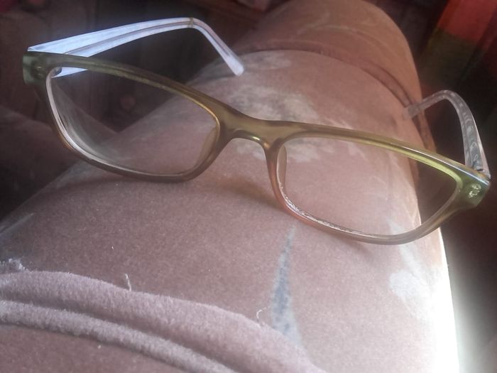 lentes de Juliana
