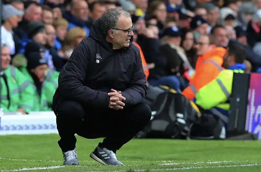 Multaron al Leeds United por el espía de Bielsa