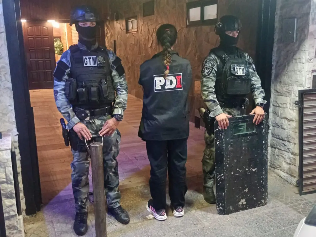 Tres sospechosos resultaron detenidos por el asesinato de un hombre en Pérez.