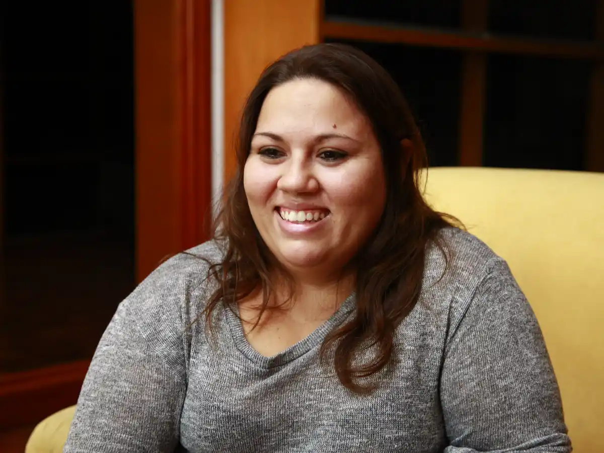 Su abuela pidió que la abortaran,  pero su madre la tuvo y la entregó  en adopción: hoy lo puede contar