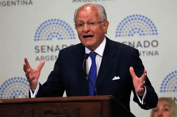 Se suspendió la actividad con Albino en la Facultad de Salud de la UNER