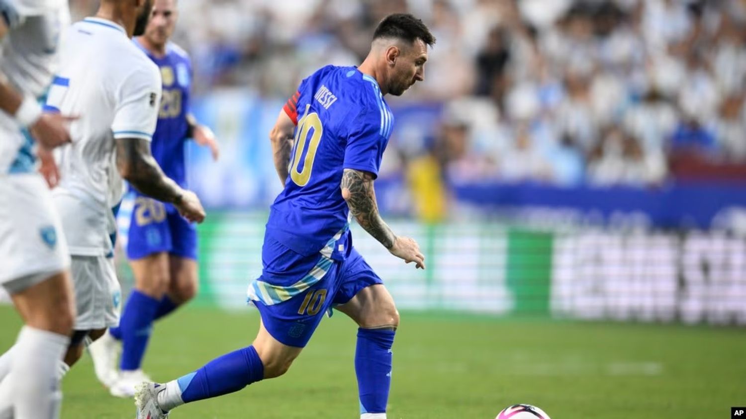 Messi y Martínez dan a Argentina la victoria sobre Guatemala en el amistoso previo a la Copa América