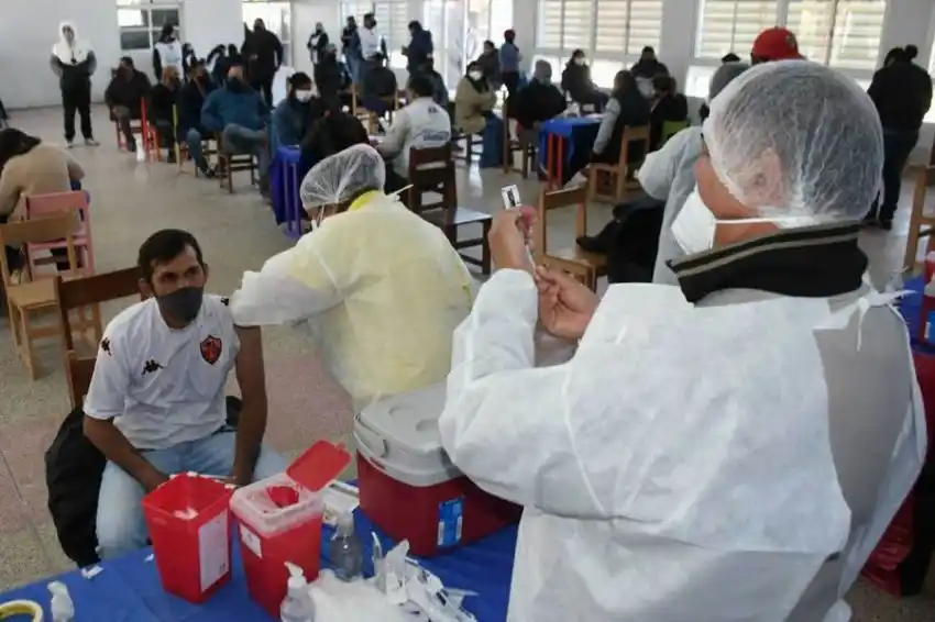 Covid-19: en Formosa capital ya se inmunizó a la franja poblacional de hasta 31 años