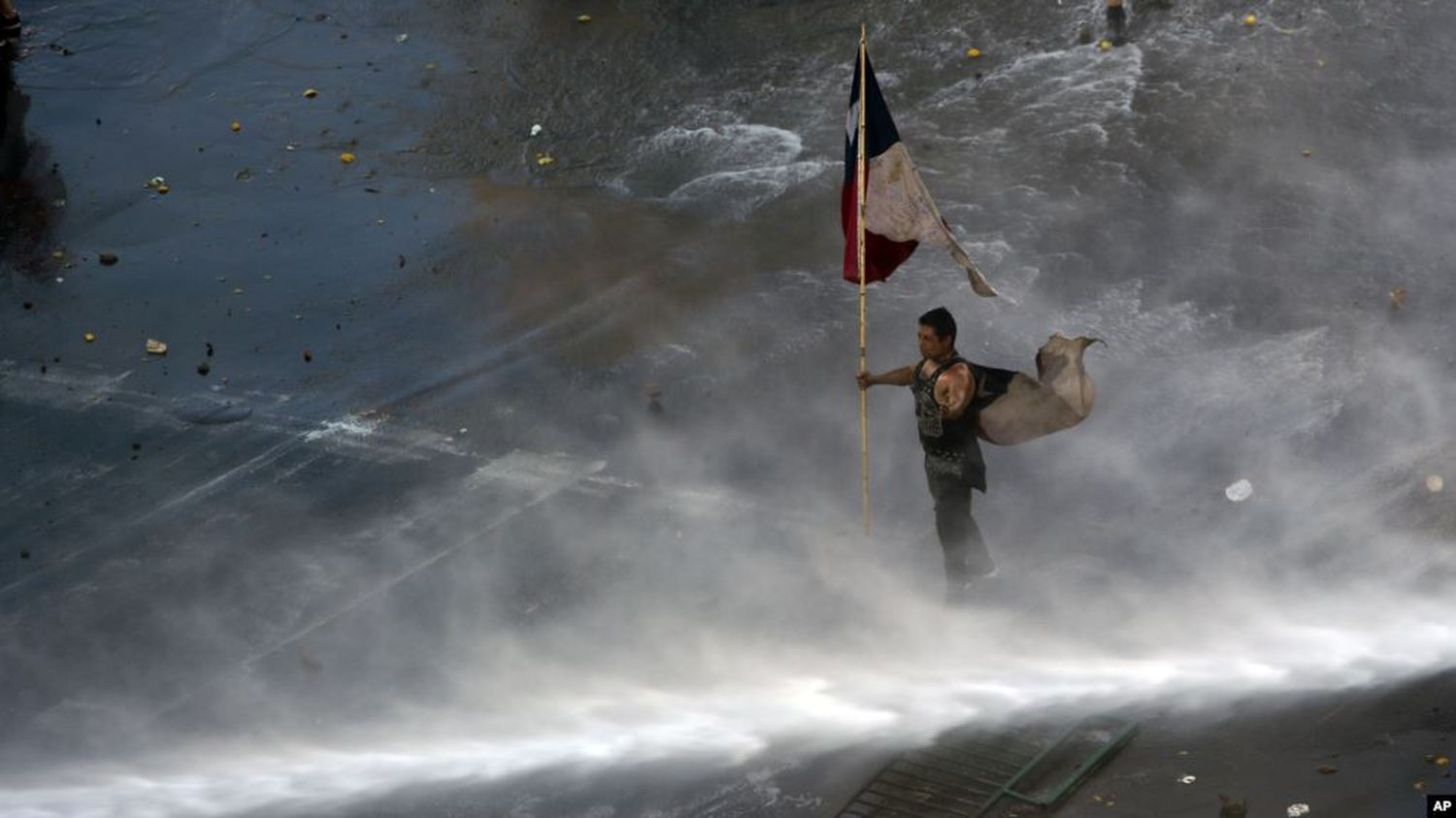 En Chile se mantiene el toque de queda tras otra jornada de protestas