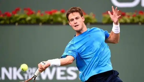 Diego Schwartzman abandonó en su debut en Australia