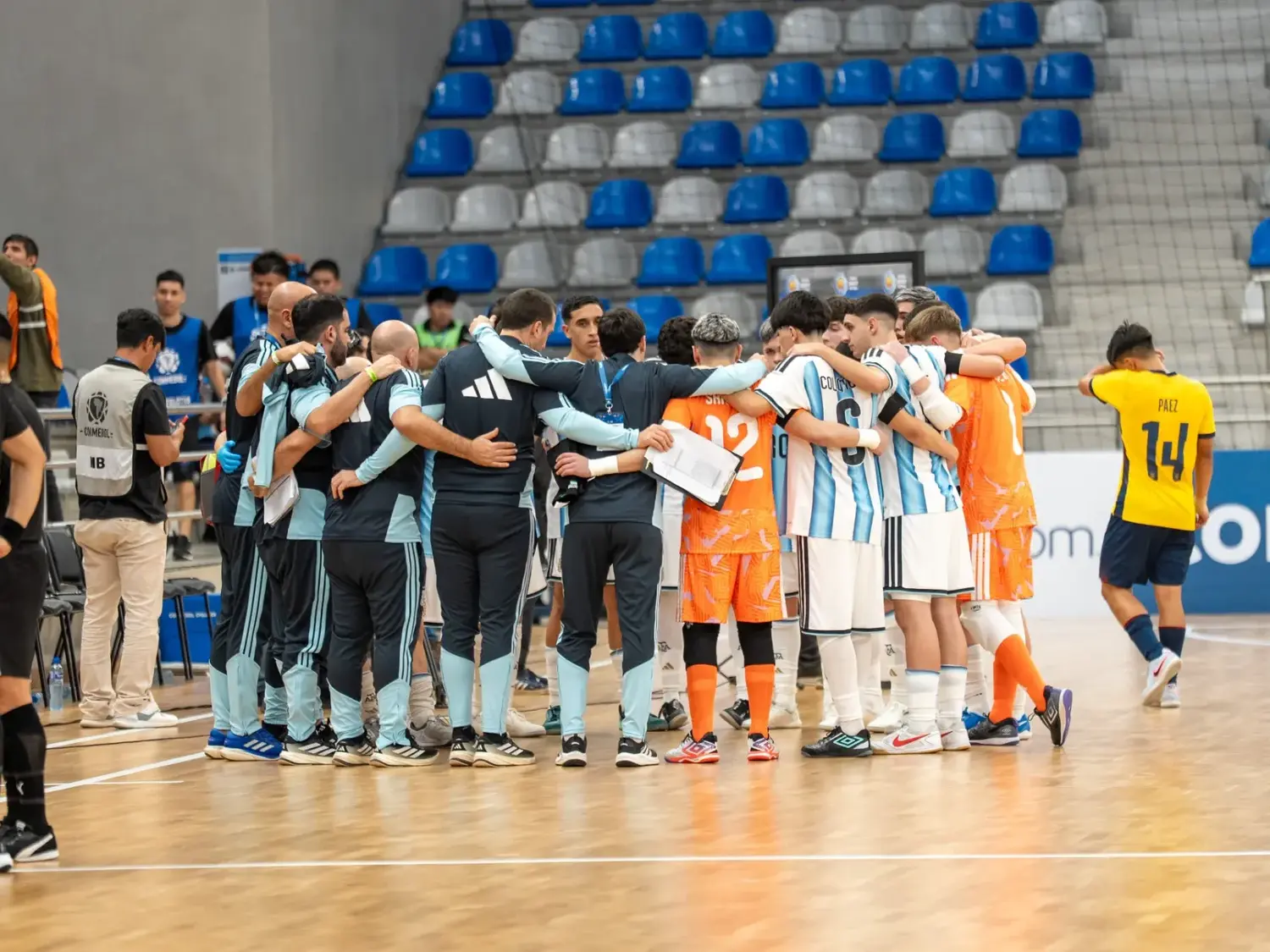 La Sub 17 goleó 8 a 0 a Perú y se encamina al tricampeonato.Foto:@Argentina