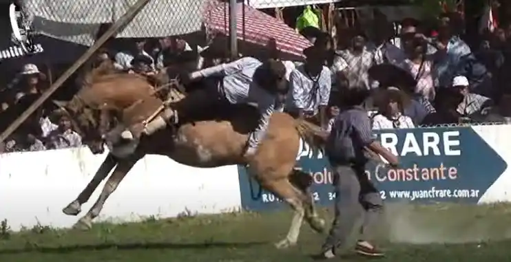 Gran jineteada y bailanta en Sociedad Sportiva