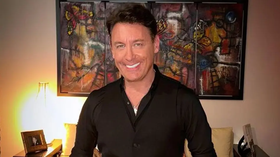 Martín Russo: "Lo hacemos con mucho respeto, cambios de vestuarios, parece un show de él en vivo"