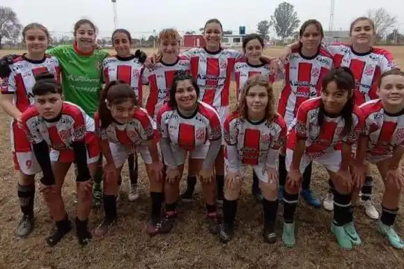 9 de Julio se coronó campeón del Apertura en Sub 16