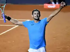 Navone y Ugo Carabelli ganaron en Bastad y avanzaron a segunda ronda