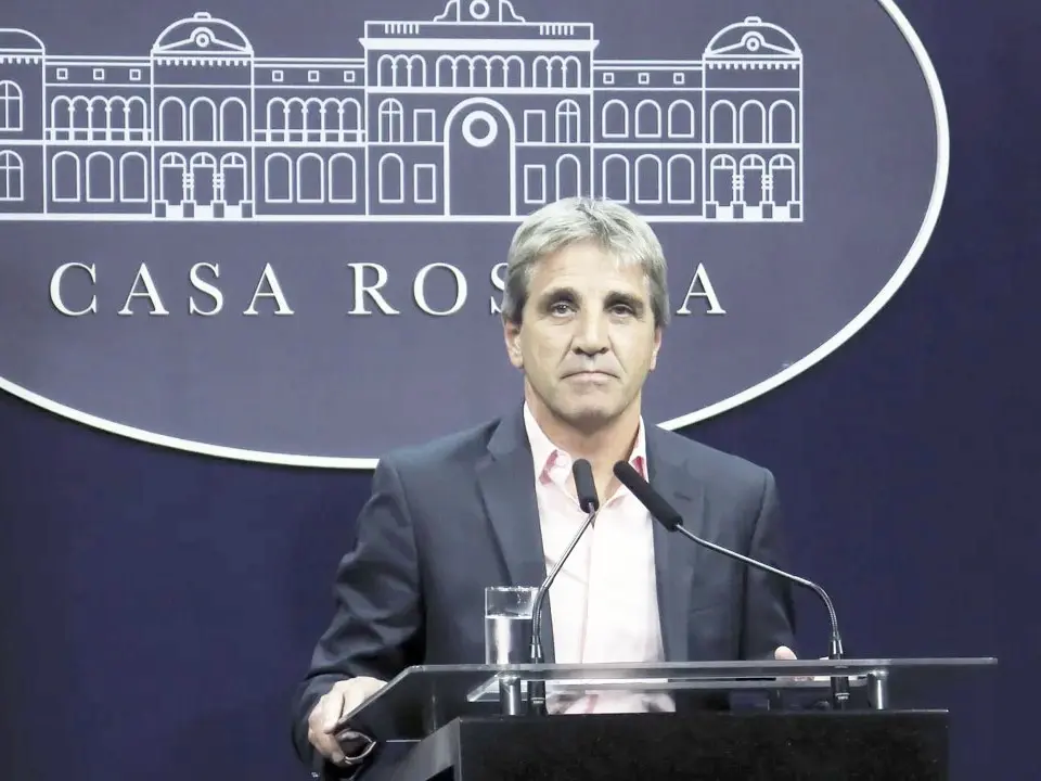 Caputo celebró el dato que difundió el INDEC sobre la actividad económica del 2025