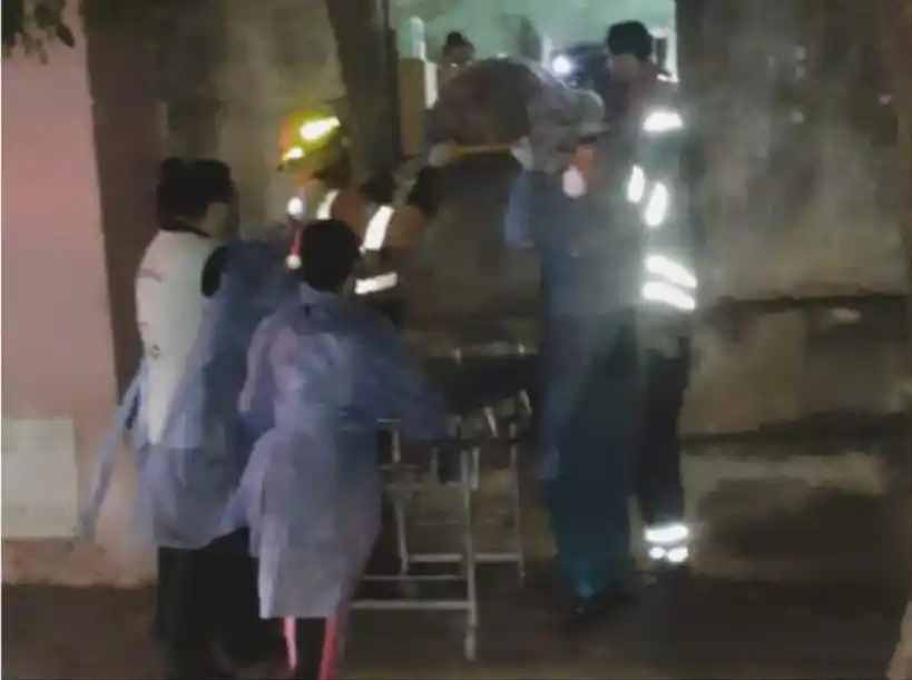 En una acción humanitaria se ayudó a un adulto mayor que vivía en condiciones de extrema precariedad