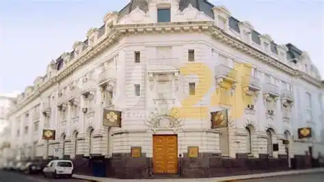 El Nuevo Banco de Santa Fe SA seguirá ligado al Estado provincial por otro lustro.