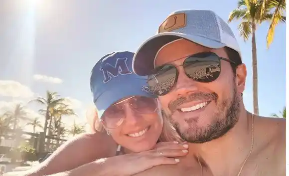 Luciano y María Alejandra empalagan las redes