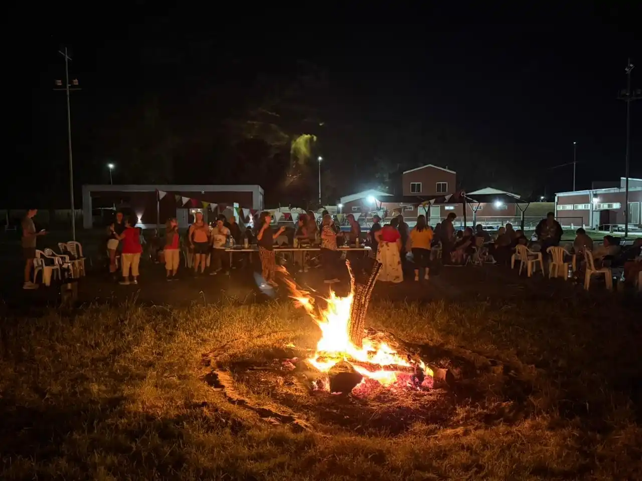 Los adultos mayores compartieron un momento divertido y ameno.
