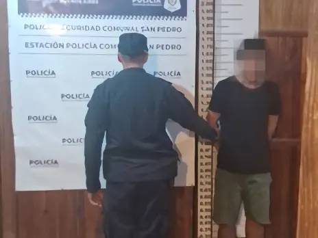 El sujeto fue trasladado a la Comisaría.