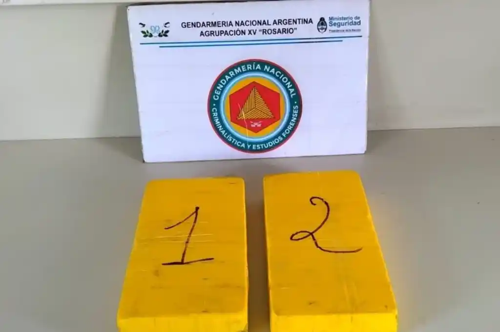 Santa Fe: incautaron 2 kilos de cocaína escondidos en un ómnibus de larga distancia